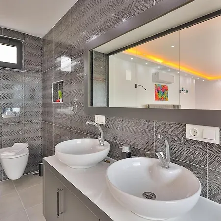 Luxury With Private Pool For 4 People In Patara Vilă Kaș