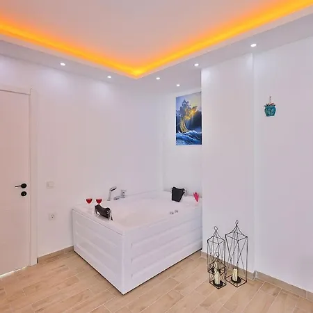 Luxury With Private Pool For 4 People In Patara Vilă