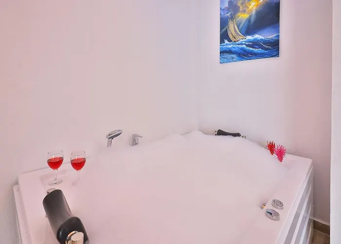 Luxury With Private Pool For 4 People In Patara فيلة *